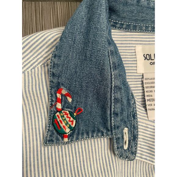 Vintage Womens Holiday Embroidered Blue Pinstripe Button Down Shirt Size Medium - Picture 5 of 8